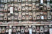 Detail fasdy Codz-Poop (Chrmu masek) v Kabahu, postaven v  Puukskm stylu. Mexiko.