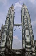 Petronas Twin Towers - jedny z nejvych budov svta. Msto Kuala Lumpur. Malajsie.