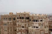 Domy v historickm centru hlavnho msta Sana. Jemen.